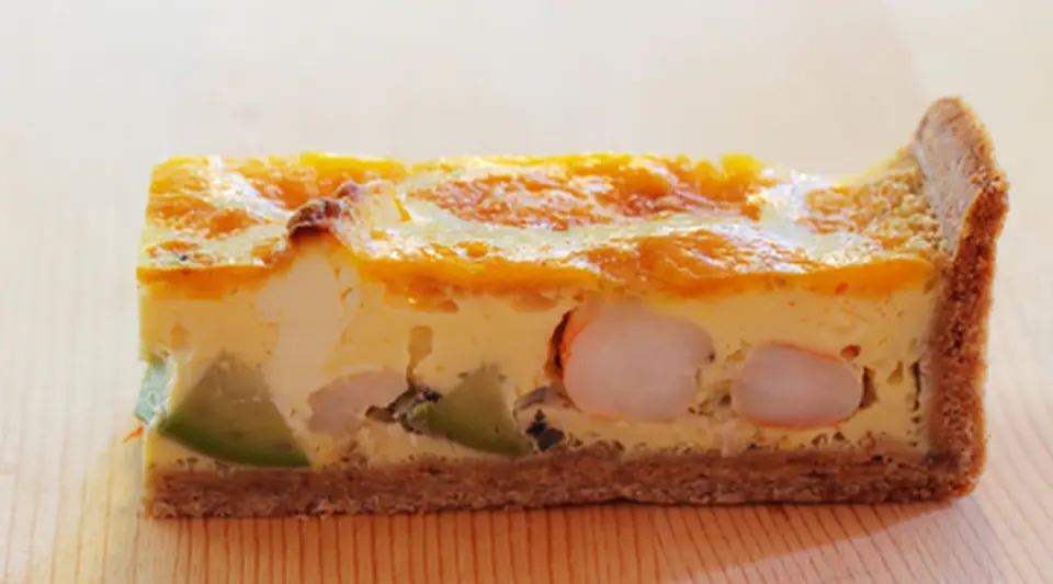 海老とアボカドとクリームチーズのキッシュ_0