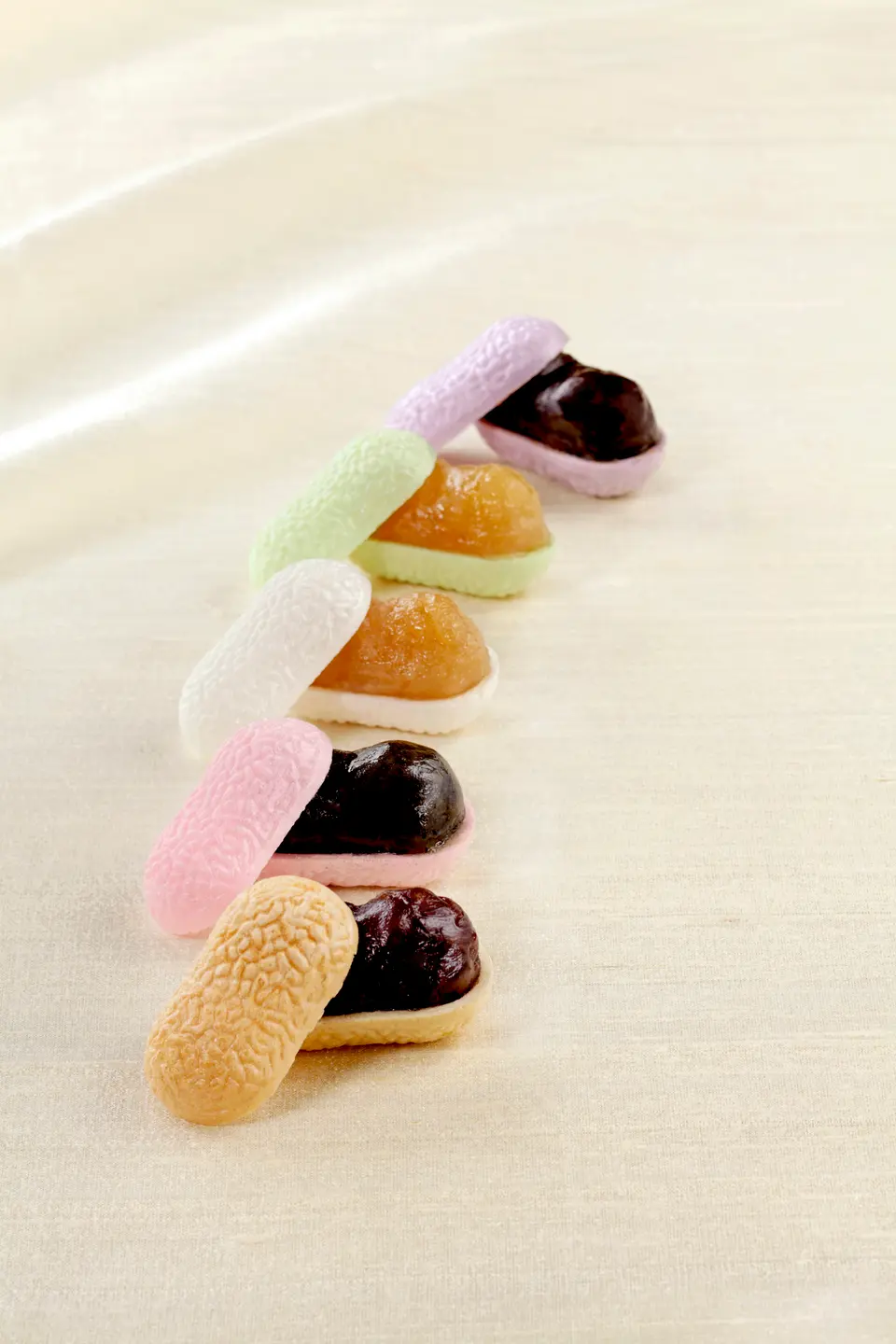 まゆ最中 10個入ギフトボックス彩_0