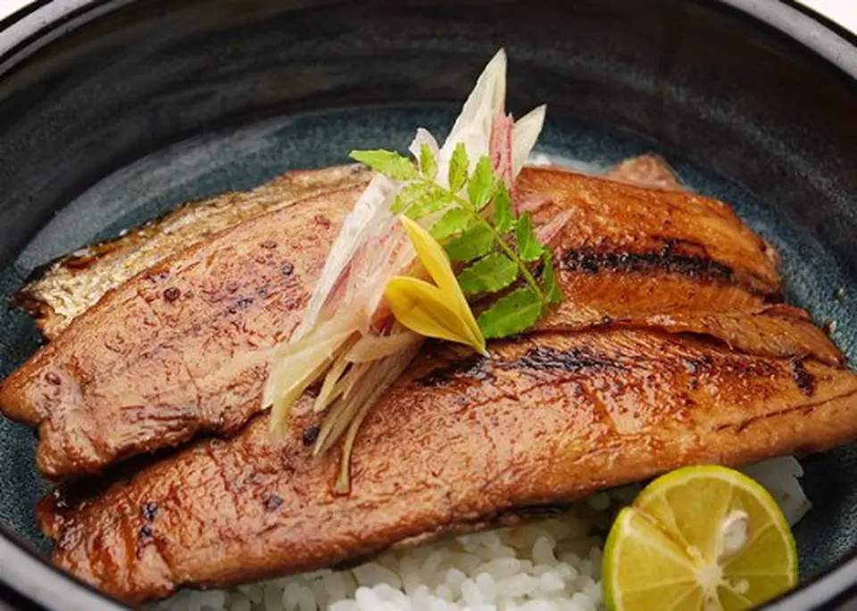 北海道道東産 炭焼さんま丼4食セット_0