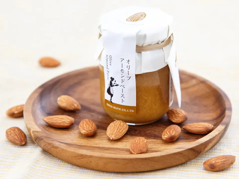 オリーブアーモンドペースト90g_0