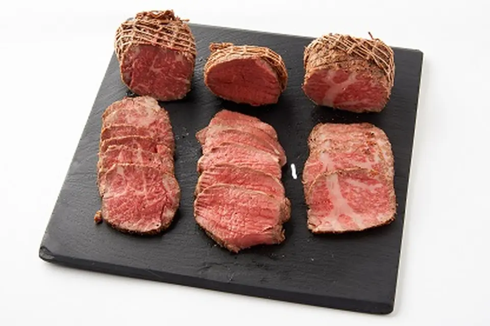 A5ランクのローストビーフ食べ比べお試しセット（前バラ肉・内もも肉・サーロイン）_0