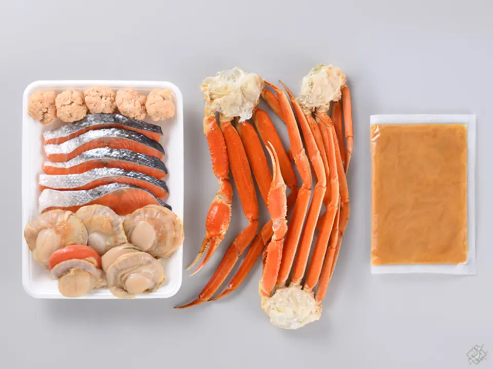 北の味覚を満喫！海鮮カニ鍋セット＜4～5人前＞_1