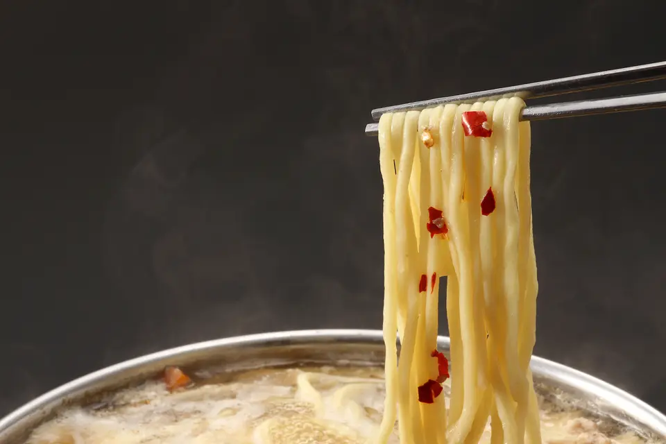 【醬油味】生野菜付き 博多国産牛生もつ鍋セット (4～5人前）_1