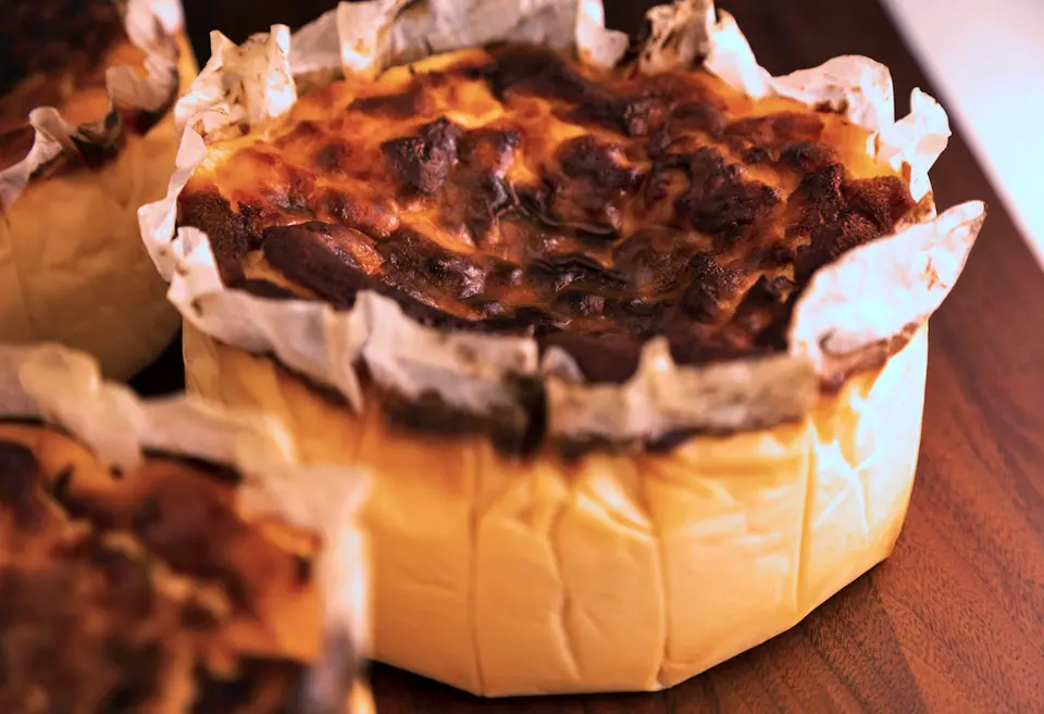 バスクチーズケーキ（15cm）_0