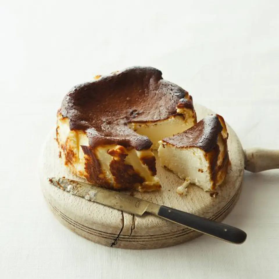 バスクのチーズケーキ_0