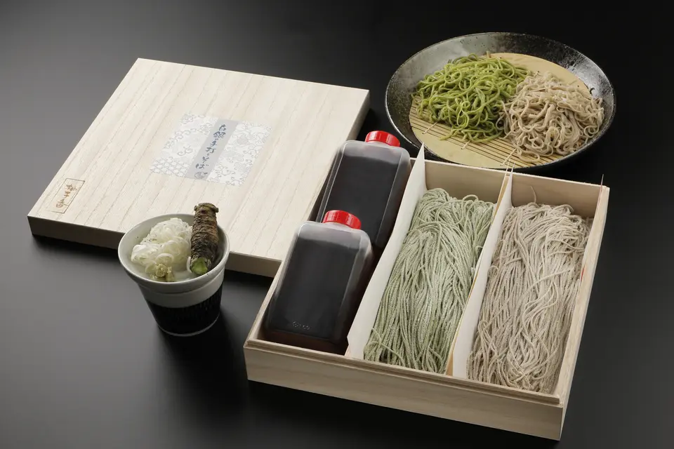 白銀の手打ちそば【桐箱入り】_0