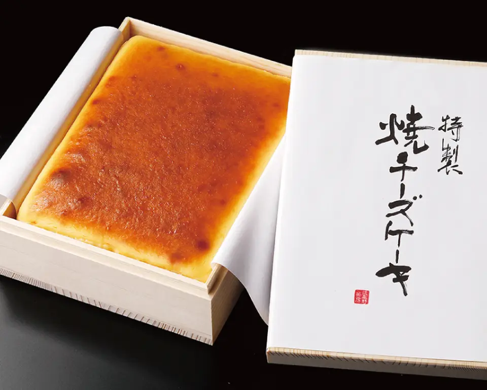 武蔵野茶房 特製焼チーズケーキ【木箱入】_0