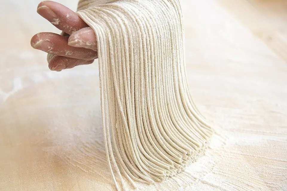 瞬そば（手打ちそば・4食）_1