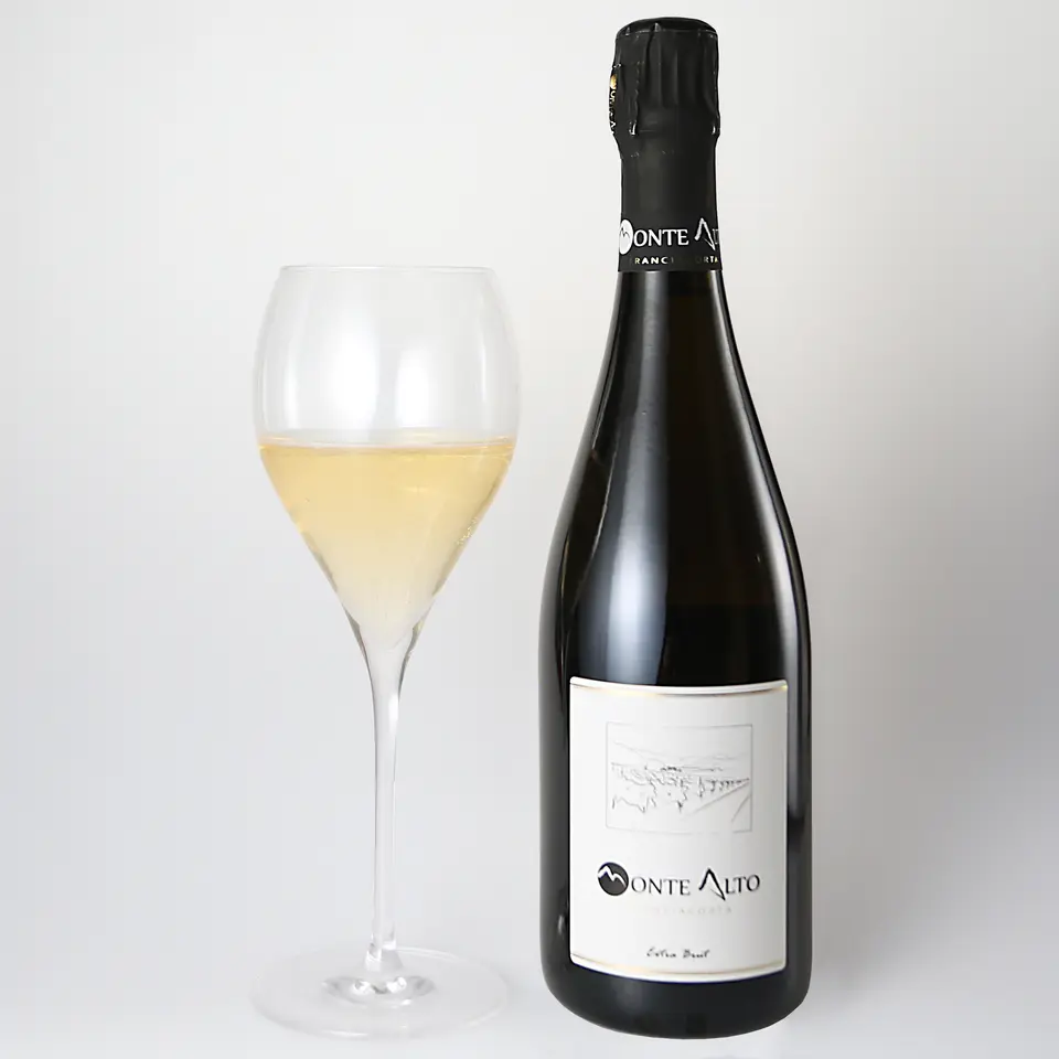 フランチャコルタ エクストラブリュット(スパークリングワイン)_0