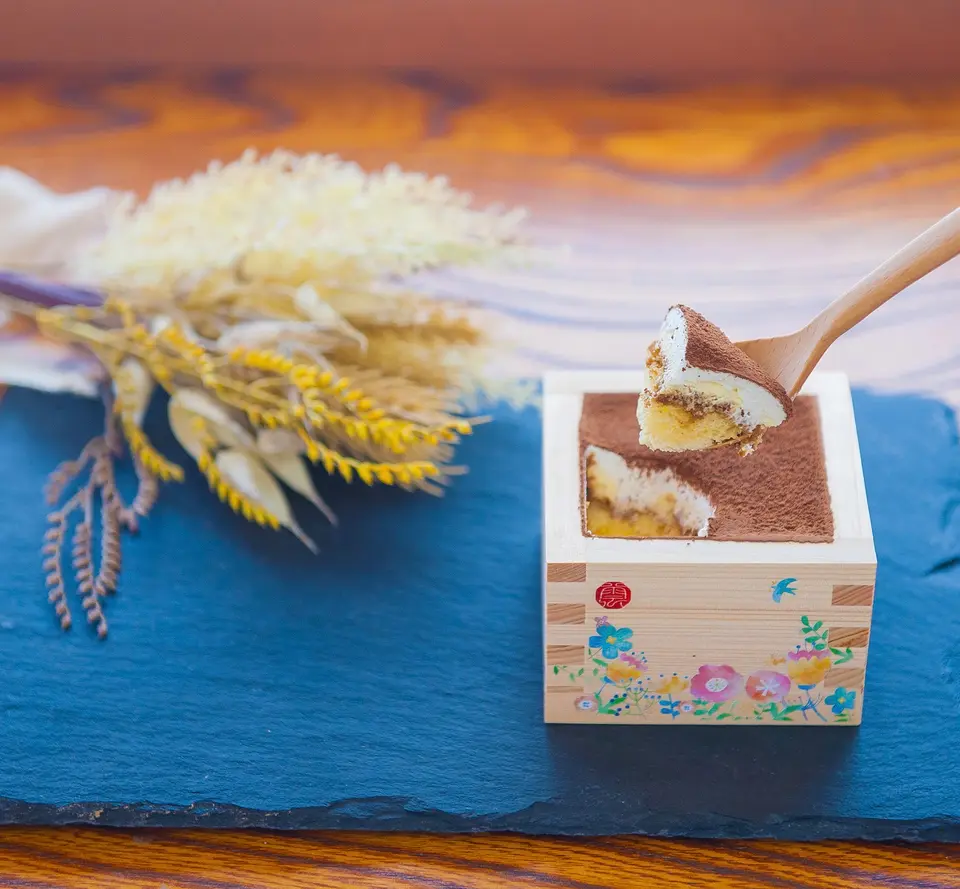 枡ティラミス「華」（はなやぎ）_1