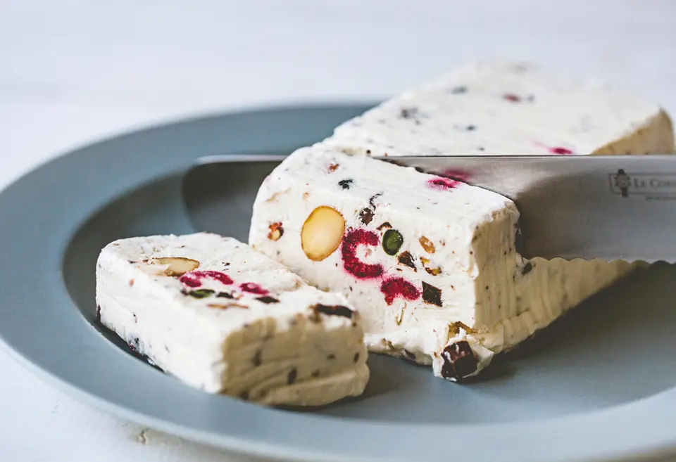 ベリーとピスタチオのカッサータ_0