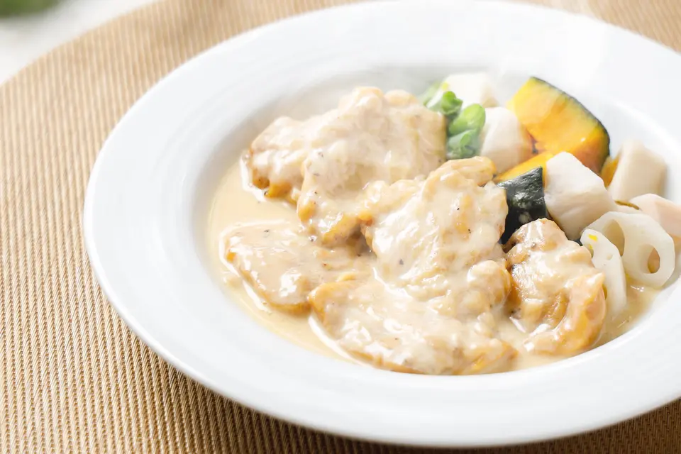 俺のフレンチ　鶏のフリカッセ（クリーム煮）_0