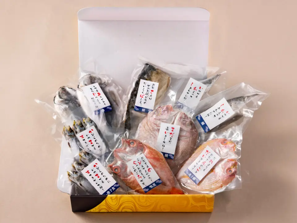 父の日限定仕様干物豪華セット_1