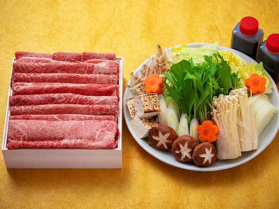 近江牛すき焼きセット A5 特選霜降り（ウデ・ミスジ）_0