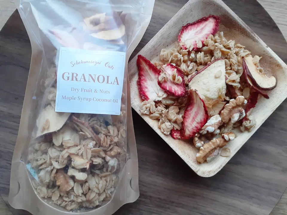 グラノーラ　ココナッツメープル味_0