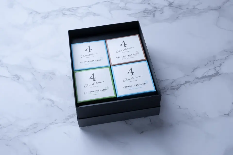 【4個入】チョコレートサンド（バニラ2個・四日市抹茶・ビター各1個入）_1