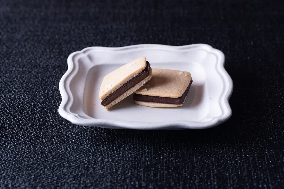 【8個入】チョコレートサンド（バニラ・四日市抹茶・ビター・真珠の塩キャラメル各2個入）_3