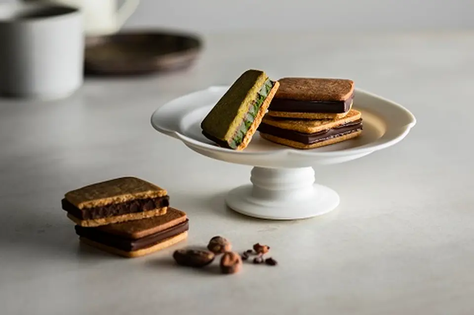 【8個入】チョコレートサンド（バニラ4個・四日市抹茶・ビター各2個入）_0