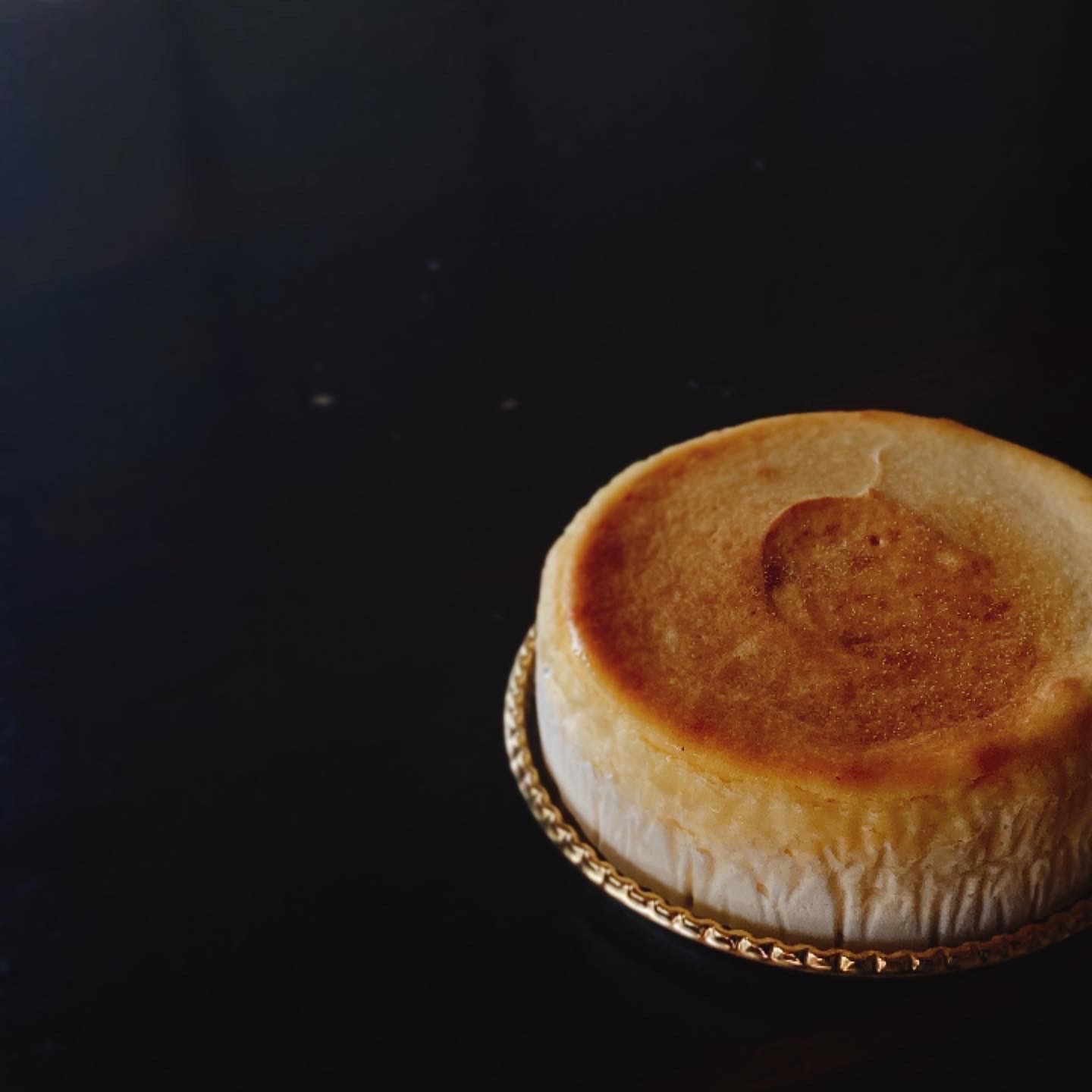 しっとり濃厚　米粉のチーズケーキ_0