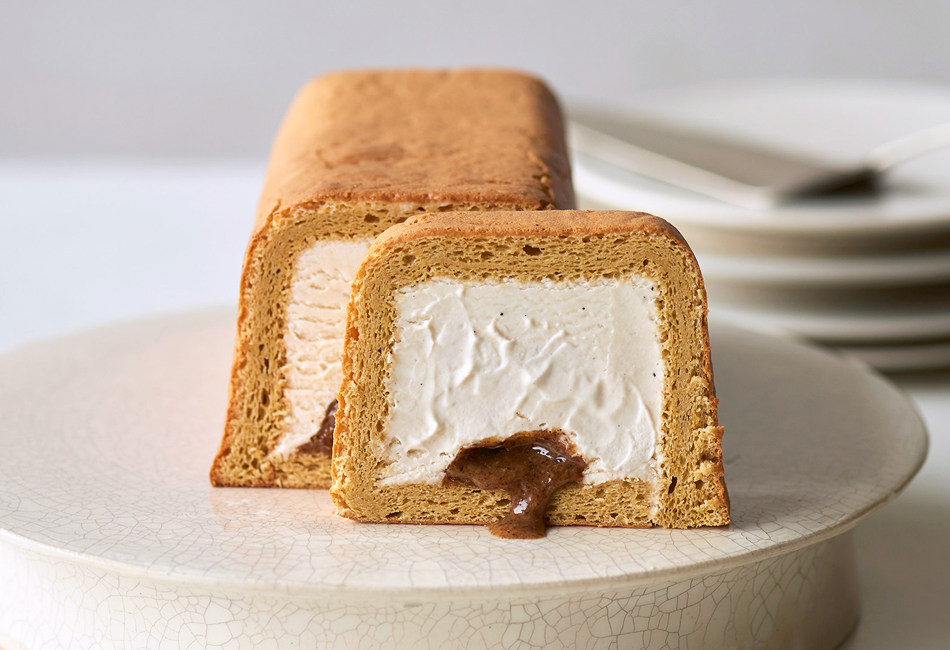  square roll cake