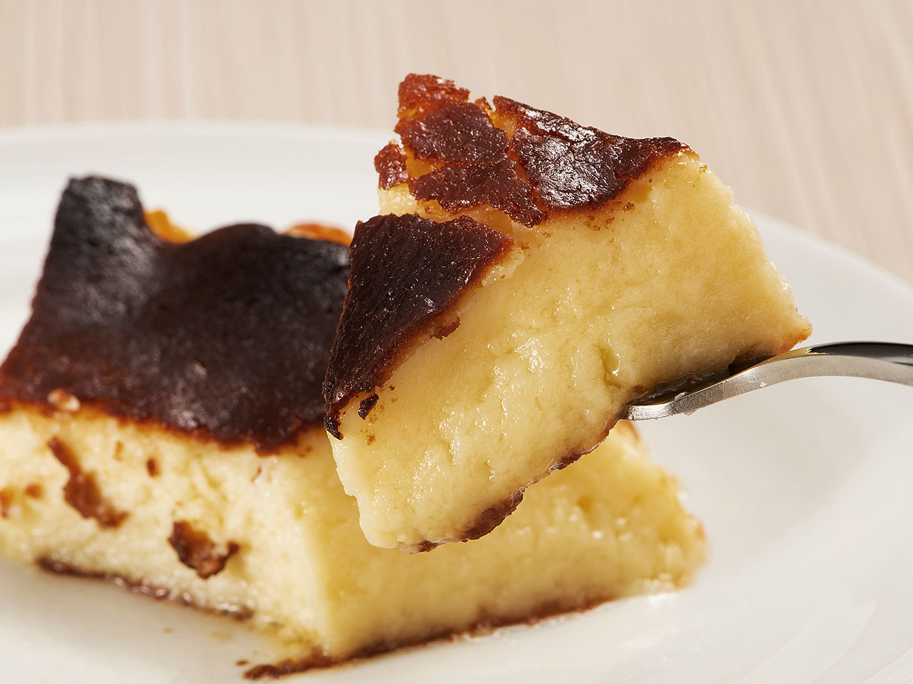 スペイン生まれのバスクチーズケーキ（4号/直径約12cm）_2