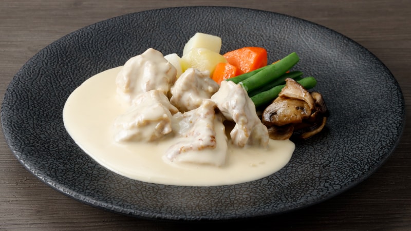 俺のフレンチ　鶏のフリカッセ（クリーム煮）_0
